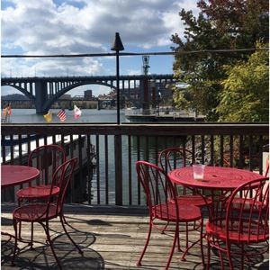 Meet your Posher, Jan